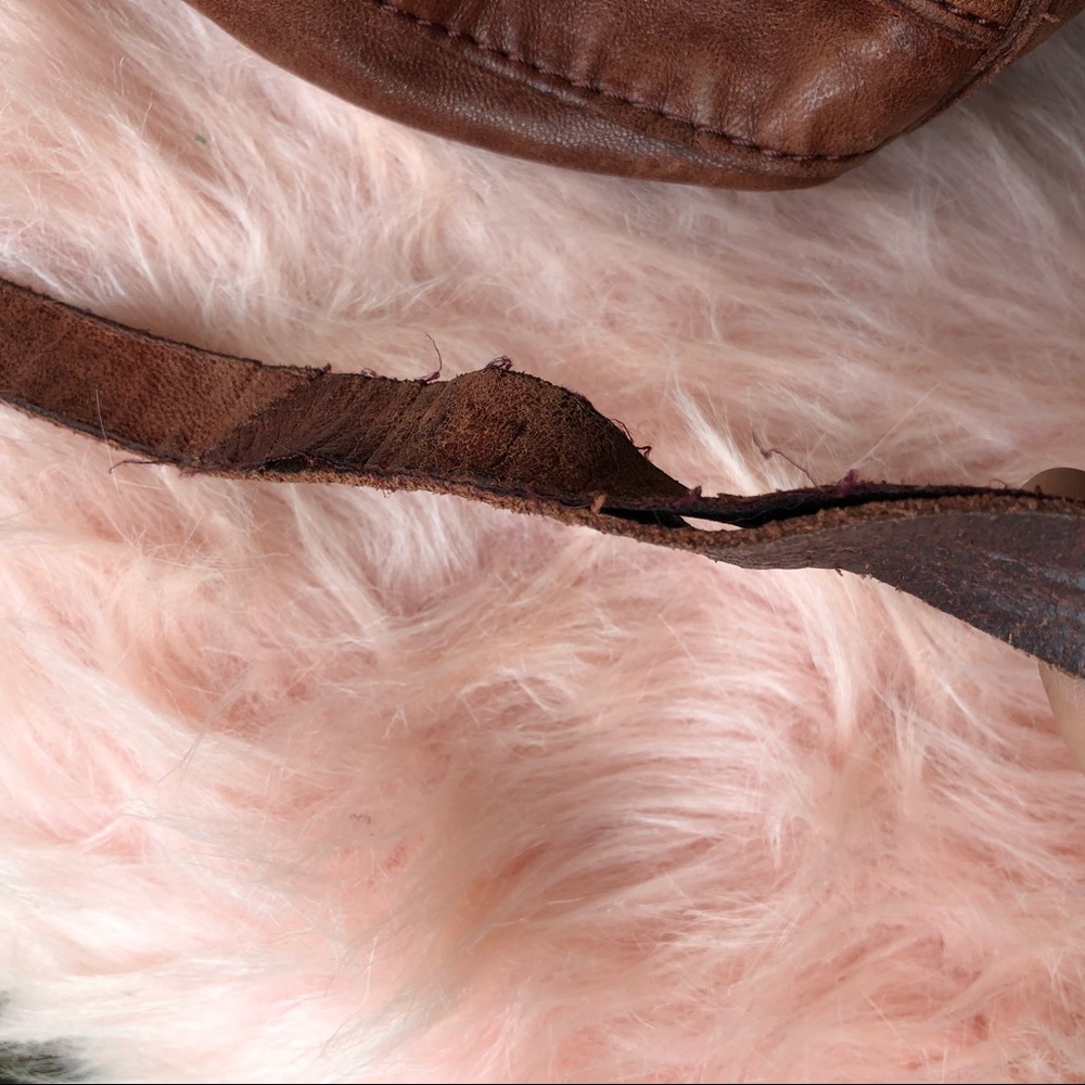 Lucky Brand Leather Crossbody Bag - Picture 8 of 8